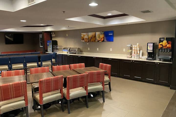 Breakfast area